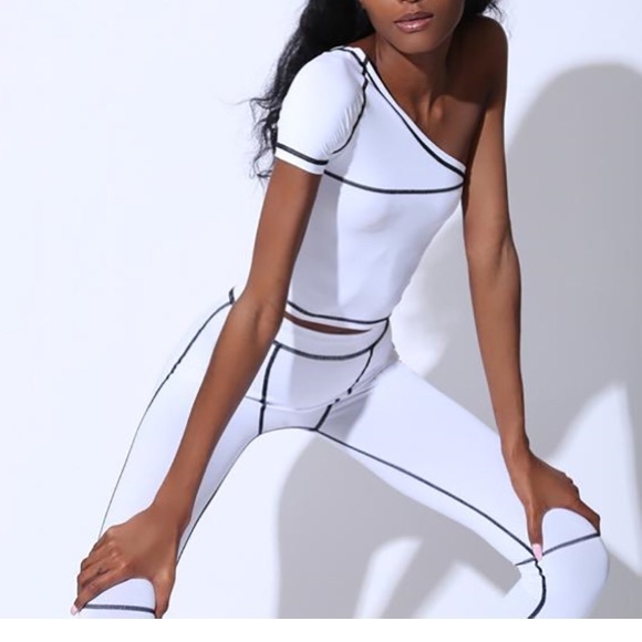 KingMe “2 piece set” - Picture 1 of 3